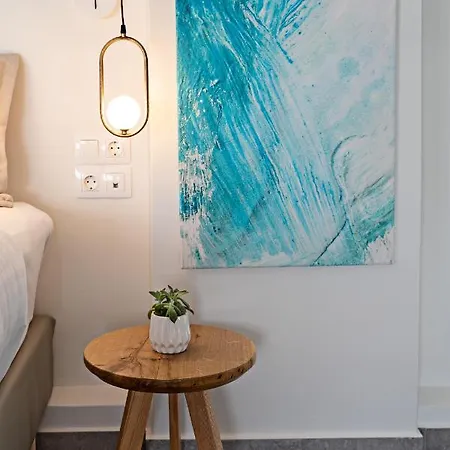 White Swan * Ретимно