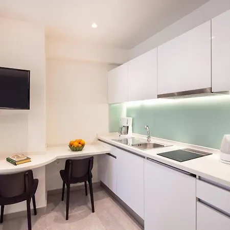 White Swan * Ретимно